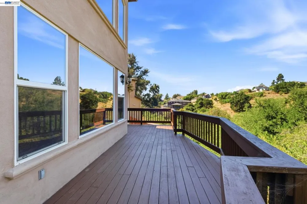 1769 Carmel Ct Hayward, CA 94541