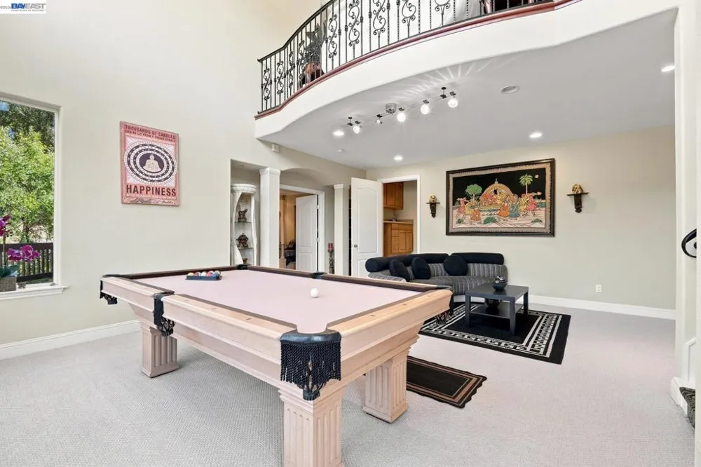 1769 Carmel Ct Hayward, CA 94541