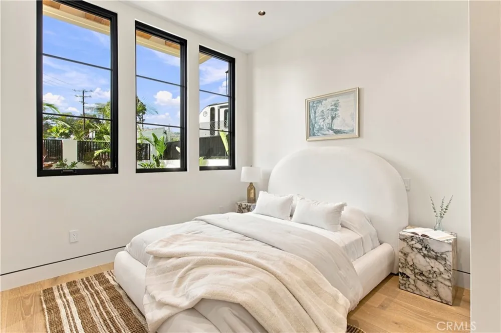 16966 Livorno Drive Pacific Palisades, CA 90272