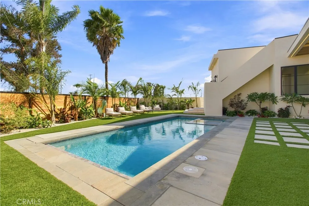 16966 Livorno Drive Pacific Palisades, CA 90272