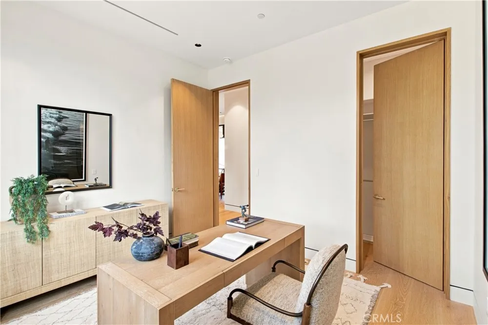 16966 Livorno Drive Pacific Palisades, CA 90272