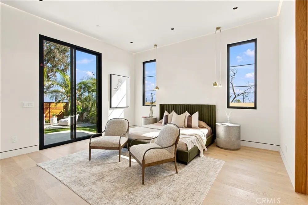 16966 Livorno Drive Pacific Palisades, CA 90272