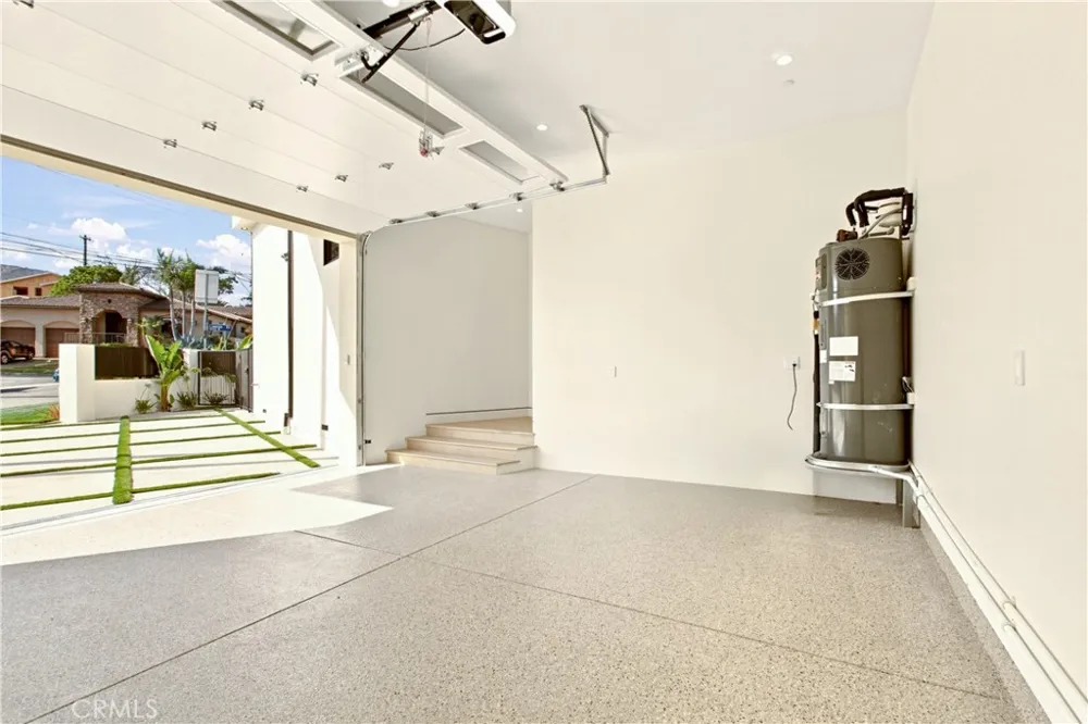 16966 Livorno Drive Pacific Palisades, CA 90272
