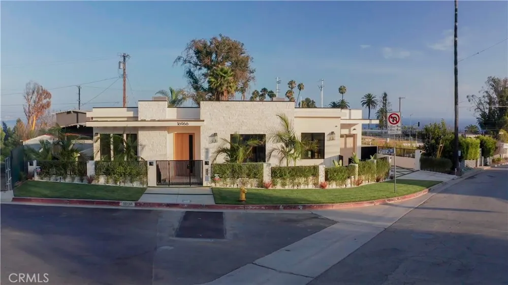 16966 Livorno Drive Pacific Palisades, CA 90272