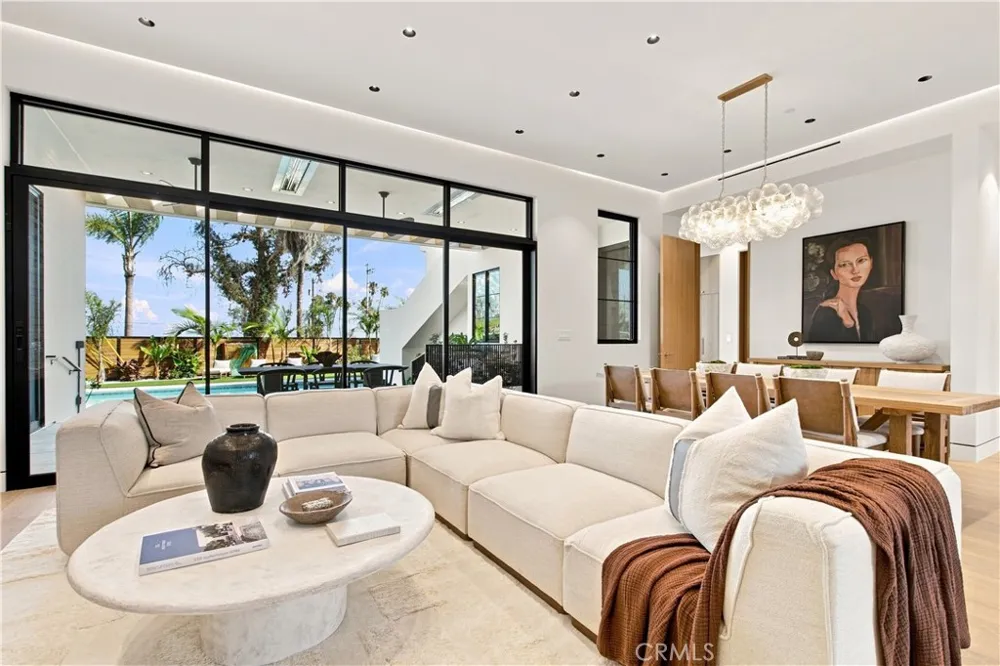 16966 Livorno Drive Pacific Palisades, CA 90272
