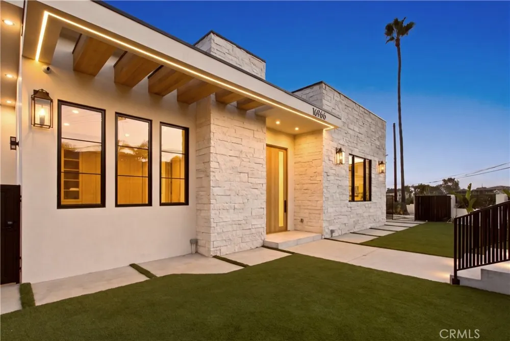 16966 Livorno Drive Pacific Palisades, CA 90272