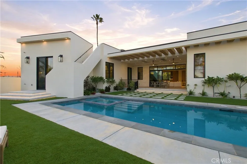 16966 Livorno Drive Pacific Palisades, CA 90272