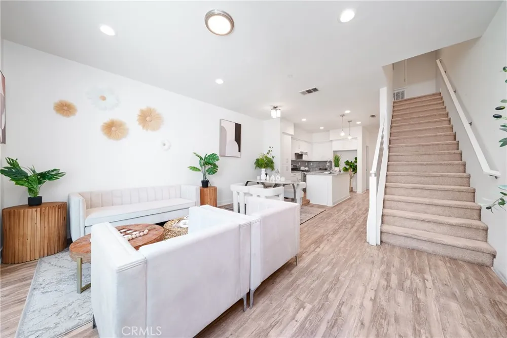 9042 Gavrey #15 Rosemead, CA 91770