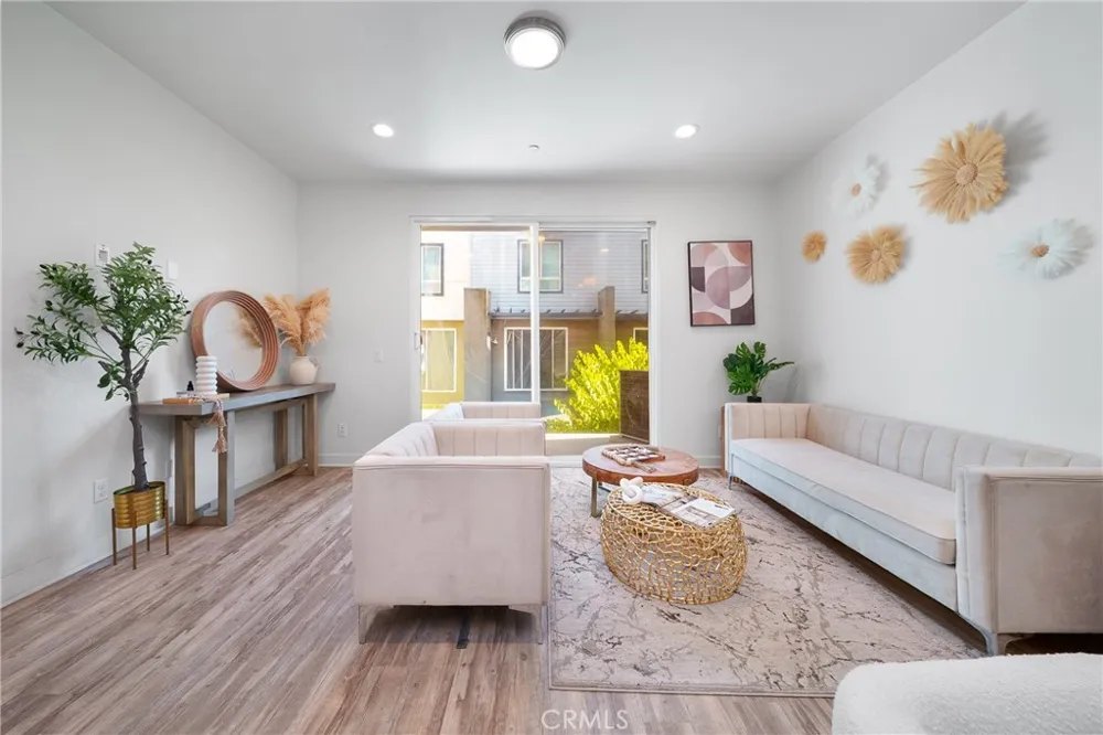 9042 Gavrey #15 Rosemead, CA 91770