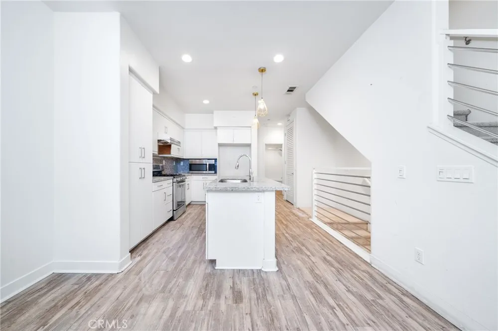 9042 Gavrey #15 Rosemead, CA 91770