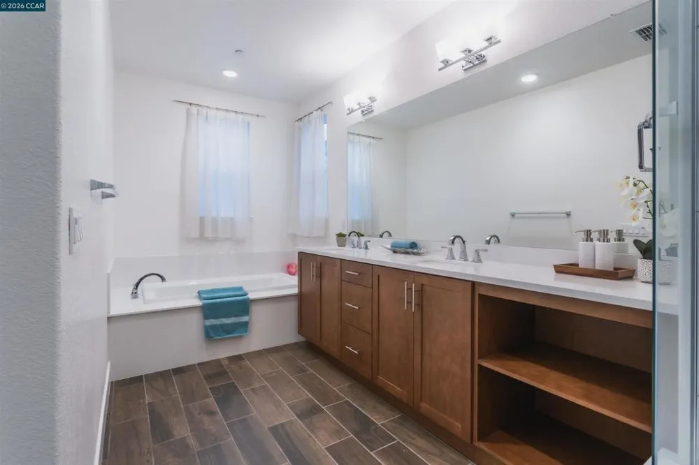 7132 Calistoga Ln Dublin, CA 94568
