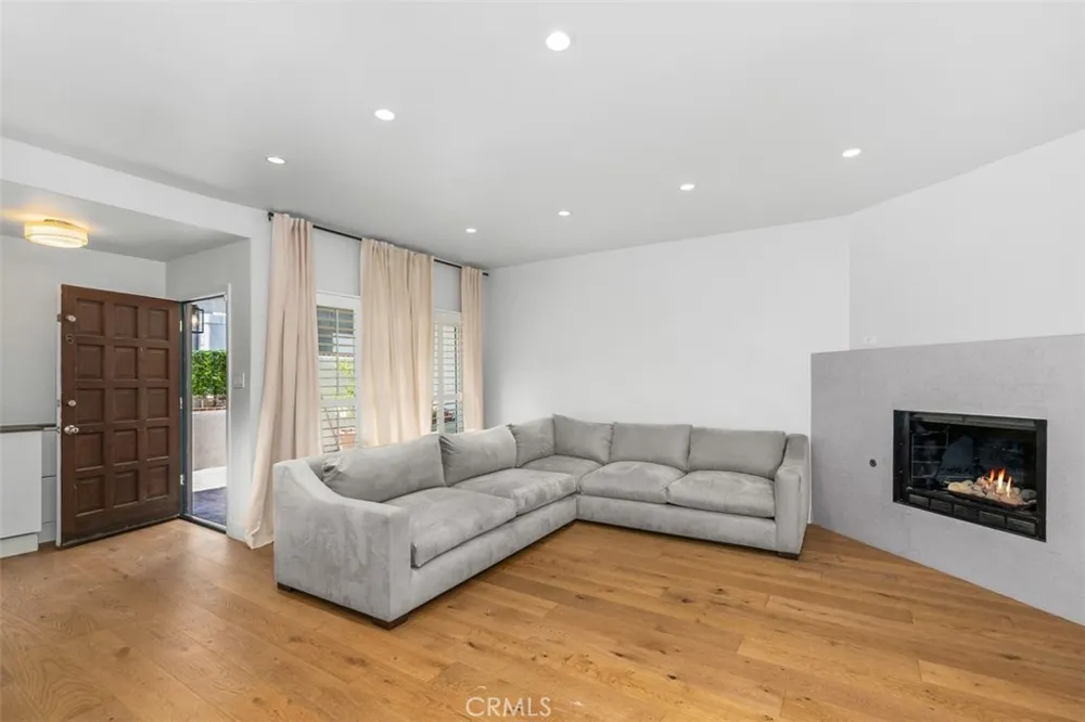1171 Stanford Street #6 Santa Monica, CA 90403