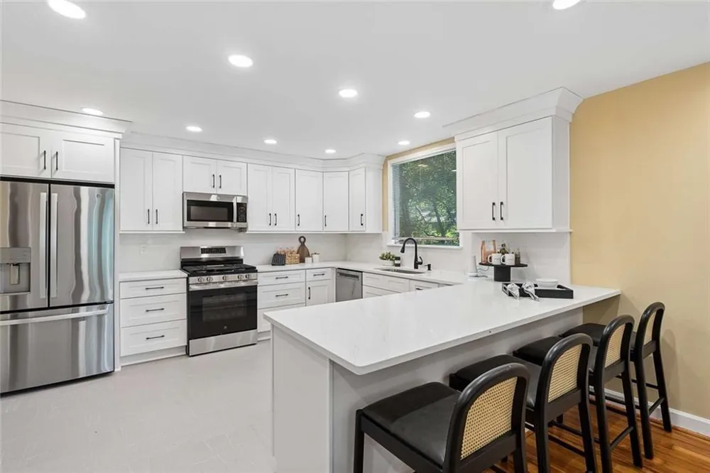 805 Holmes Street NW Atlanta, GA 30318