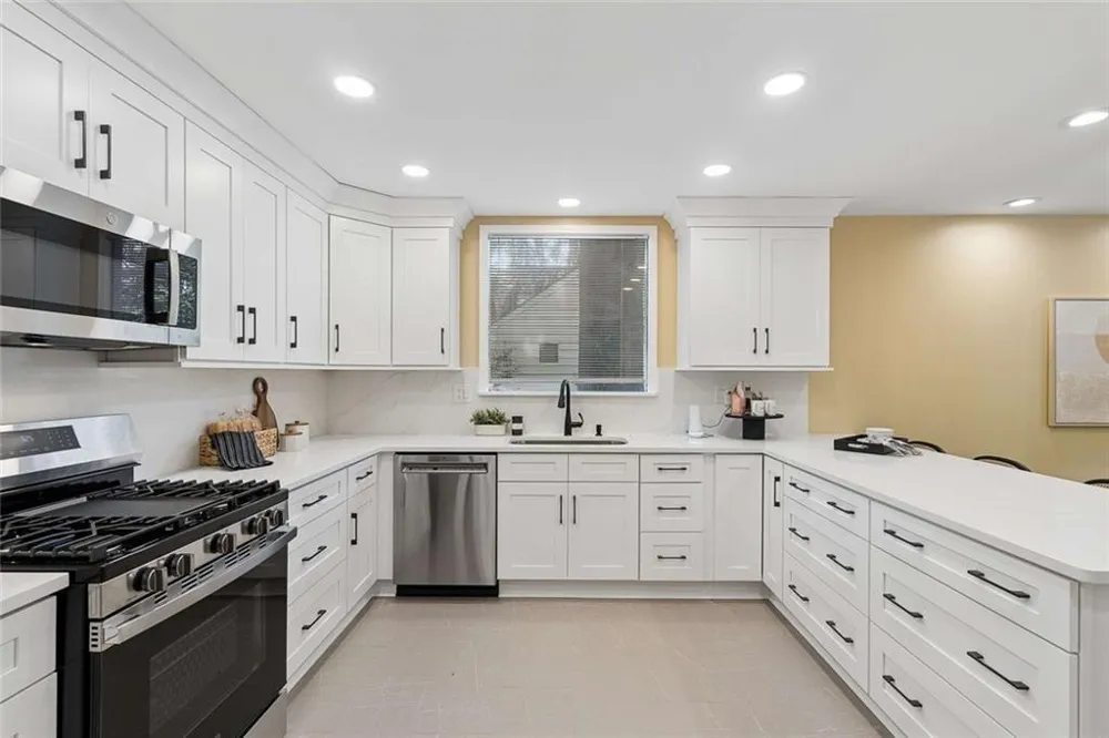805 Holmes Street NW Atlanta, GA 30318