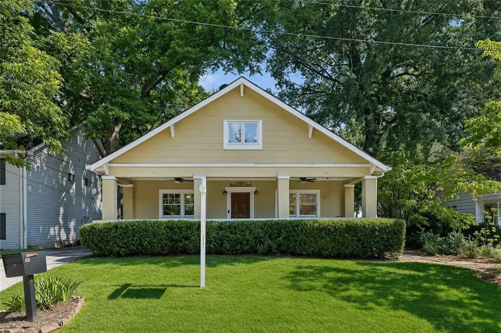 805 Holmes Street NW Atlanta, GA 30318