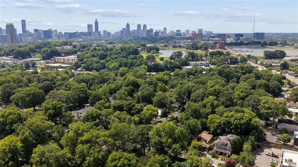 805 Holmes Street NW Atlanta, GA 30318