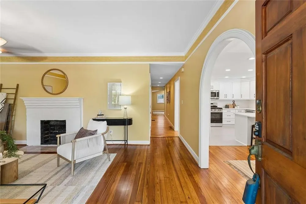 805 Holmes Street NW Atlanta, GA 30318