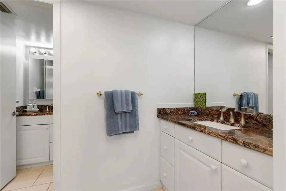 2400 S OCEAN DRIVE #V325 Fort Pierce, FL 34949