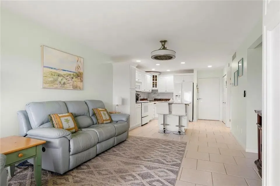 2400 S OCEAN DRIVE #V325 Fort Pierce, FL 34949