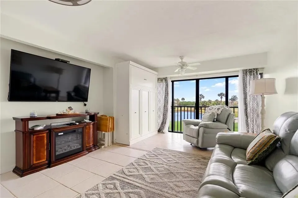 2400 S OCEAN DRIVE #V325 Fort Pierce, FL 34949