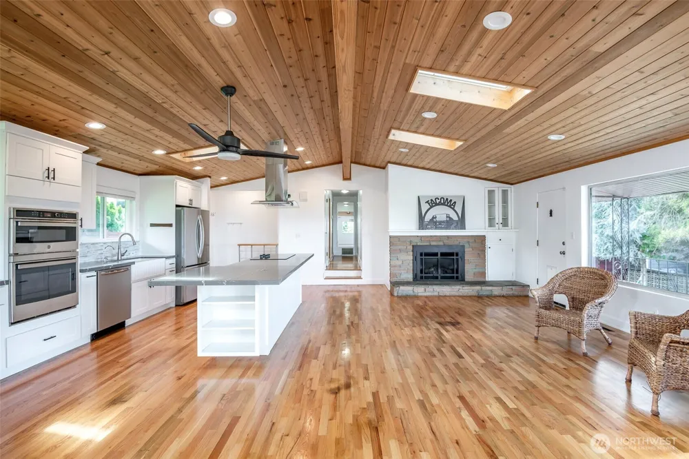 3613 30th Street Tacoma, WA 98407