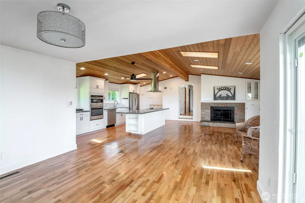 3613 30th Street Tacoma, WA 98407