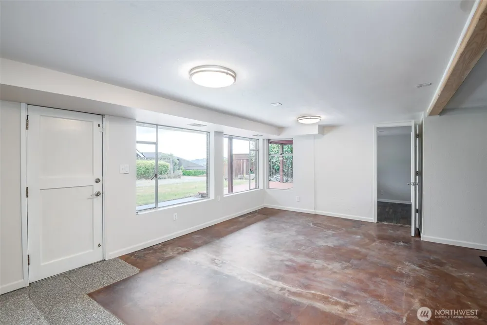 3613 30th Street Tacoma, WA 98407
