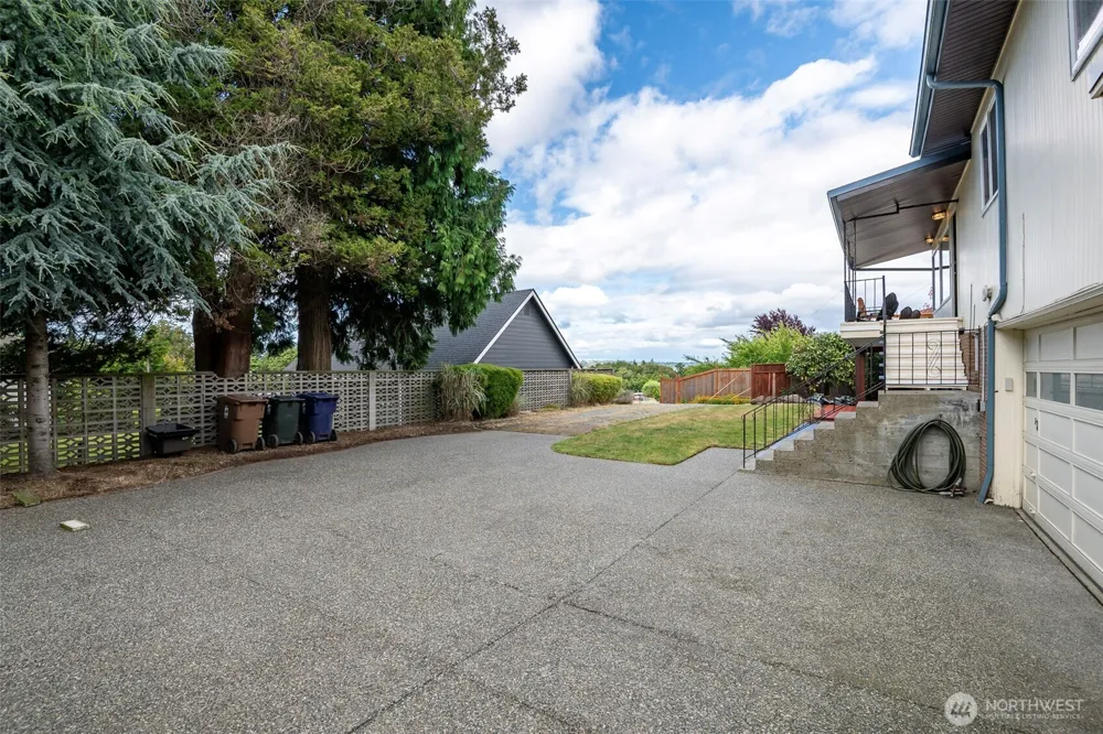 3613 30th Street Tacoma, WA 98407