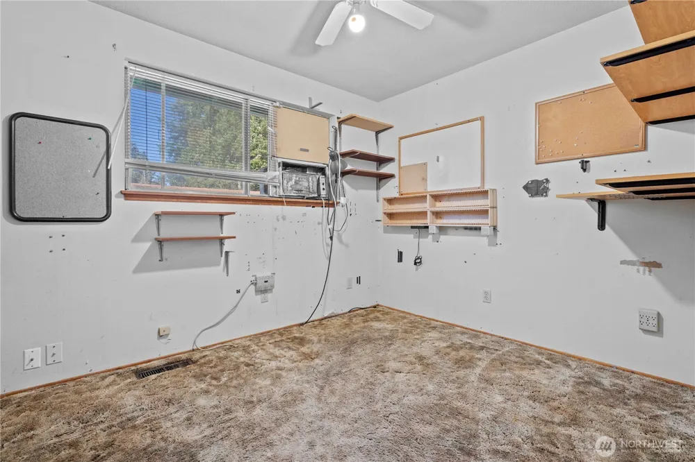 9801 Kenwood Drive SW Lakewood, WA 98498