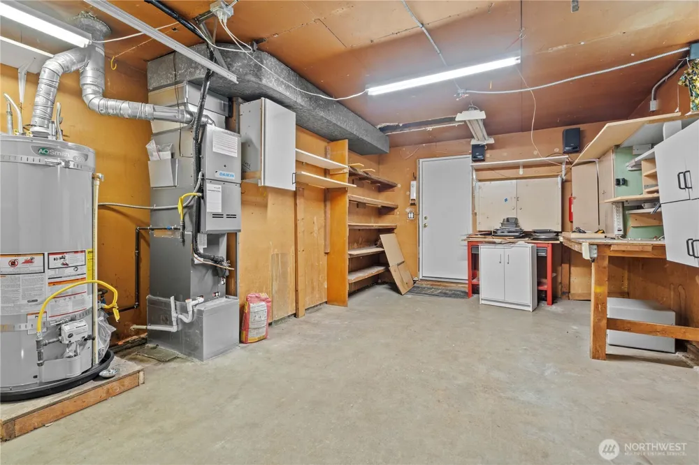 9801 Kenwood Drive SW Lakewood, WA 98498