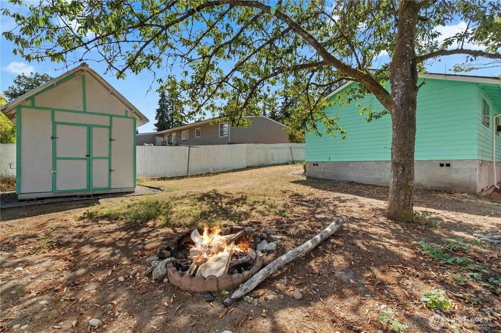 9801 Kenwood Drive SW Lakewood, WA 98498