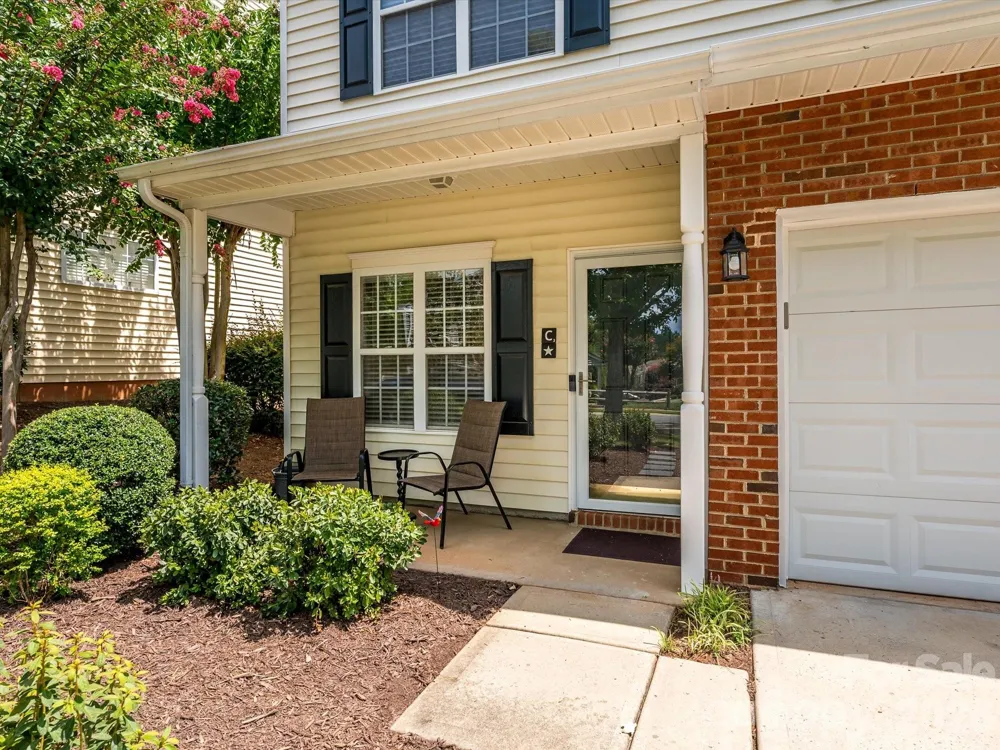 15583 Stronvar House Lane Charlotte, NC 28277