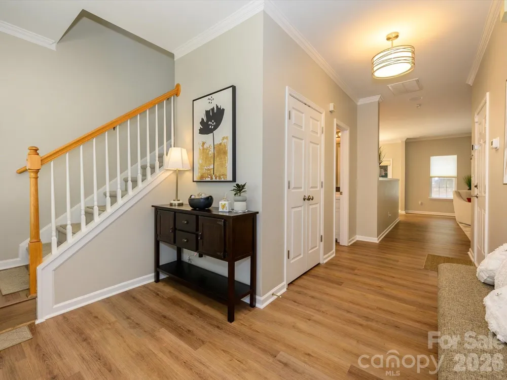 15583 Stronvar House Lane Charlotte, NC 28277