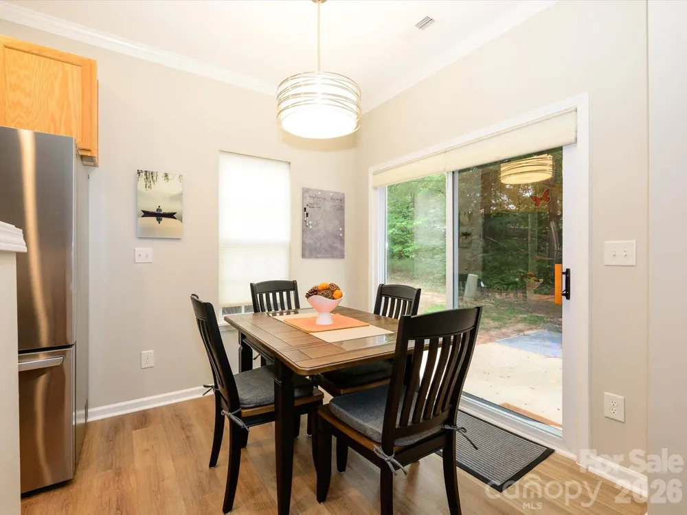 15583 Stronvar House Lane Charlotte, NC 28277