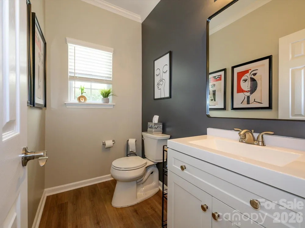 15583 Stronvar House Lane Charlotte, NC 28277