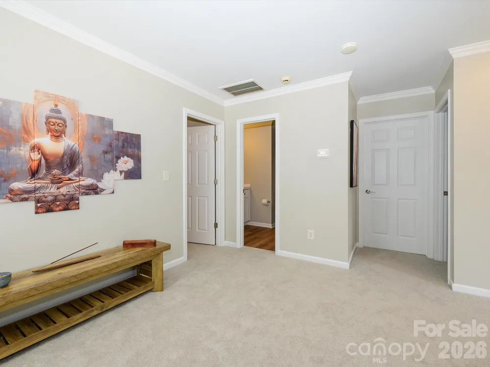 15583 Stronvar House Lane Charlotte, NC 28277