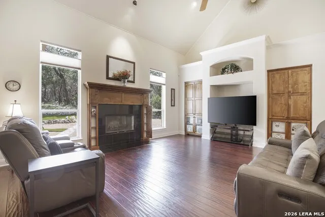 3009 Fallbrook Manor Bulverde, TX 78163