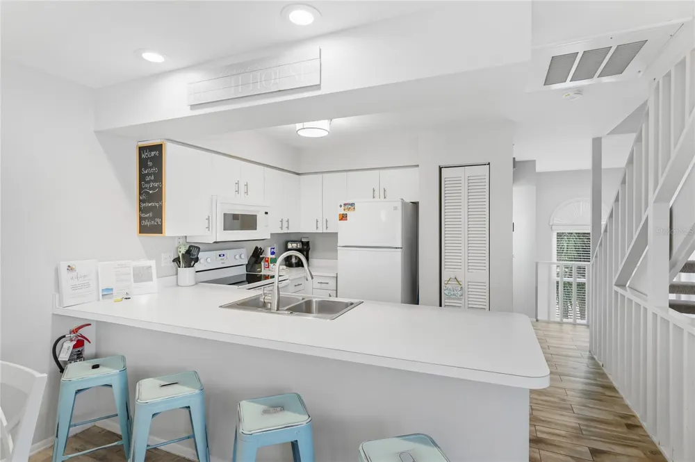6250 HOLMES BOULEVARD #24 Holmes Beach, FL 34217