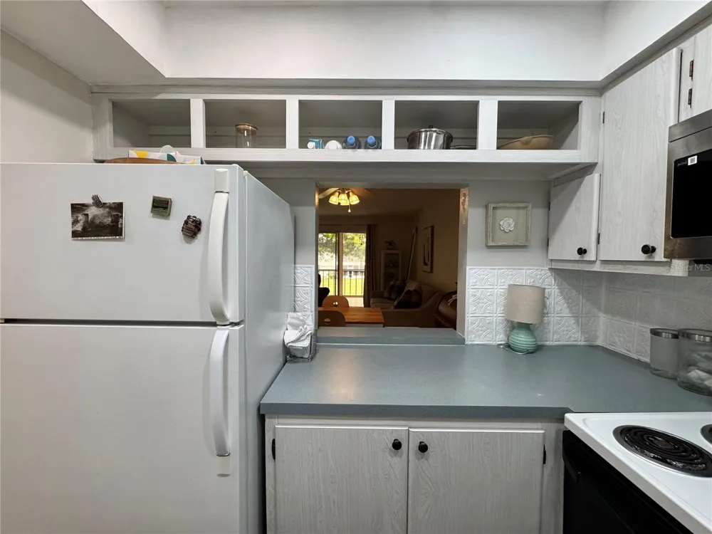 304 46TH AVENUE TERRACE W #421 Bradenton, FL 34207