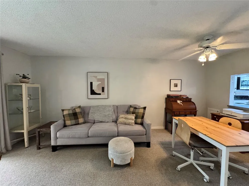 304 46TH AVENUE TERRACE W #421 Bradenton, FL 34207