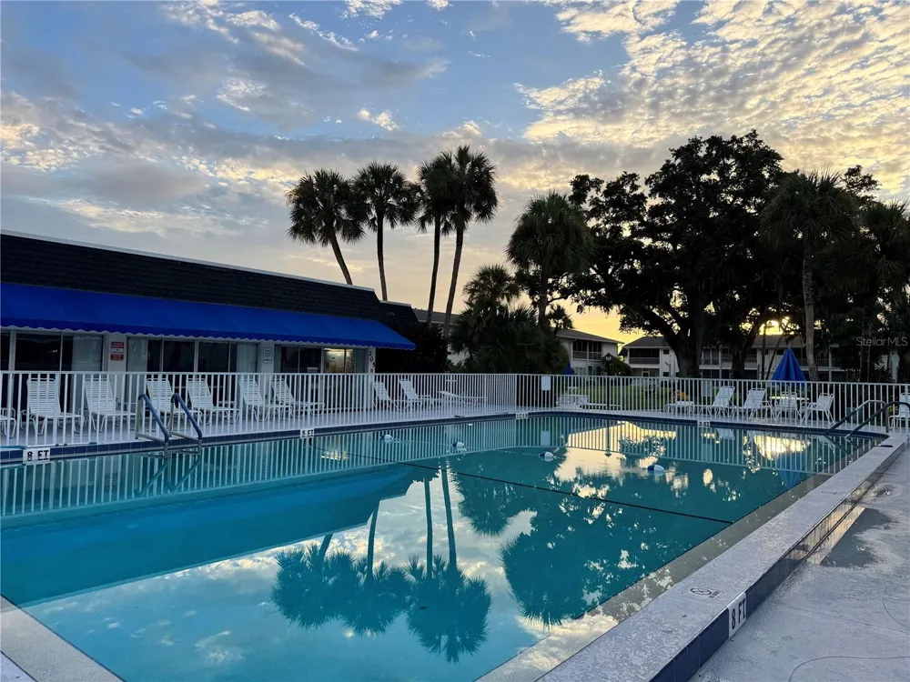 304 46TH AVENUE TERRACE W #421 Bradenton, FL 34207