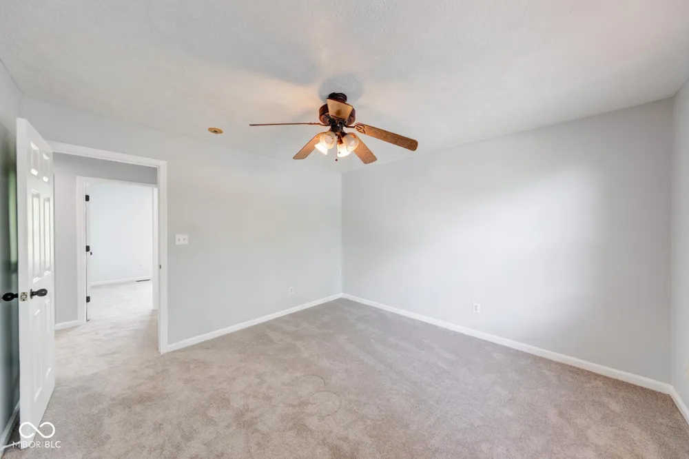 2042 Thousand Oaks Boulevard Indianapolis, IN 46214