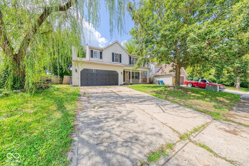 2042 Thousand Oaks Boulevard Indianapolis, IN 46214