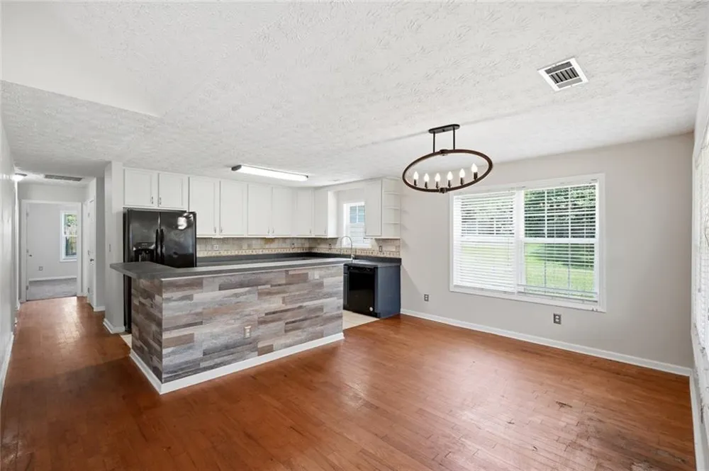102 Independent Court Griffin, GA 30224