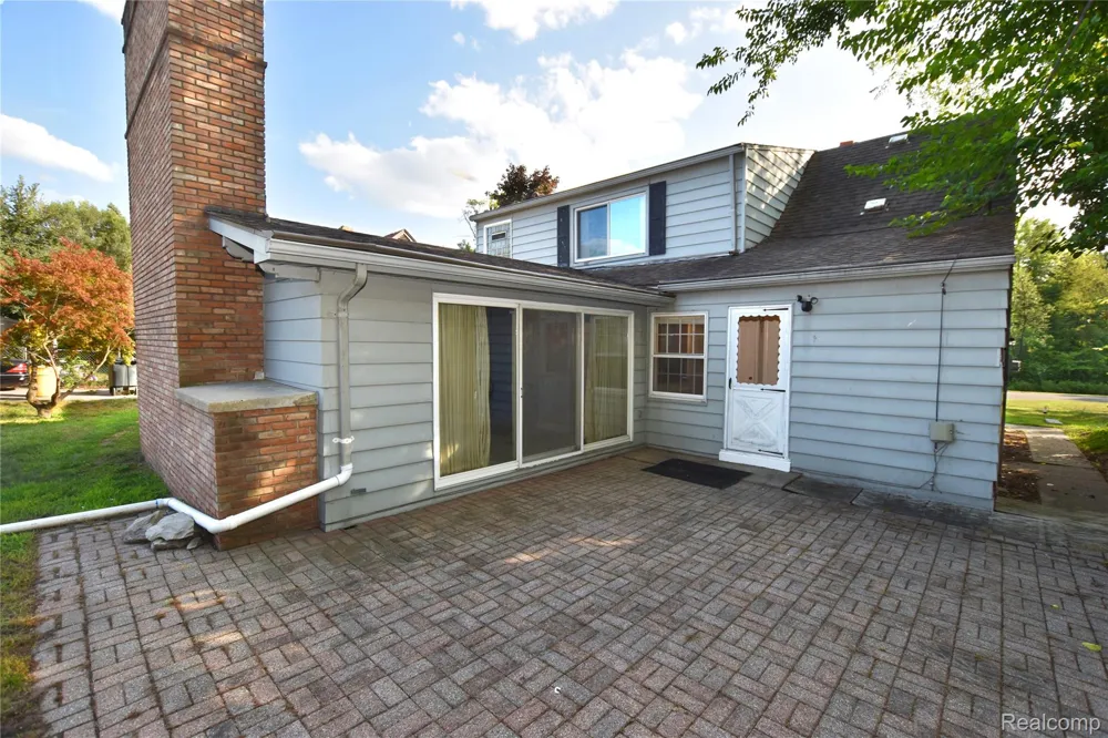 2332 Nolen Drive Flint City, MI 48504