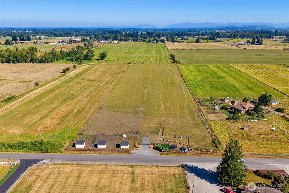 23130 SE 464th Street Enumclaw, WA 98022