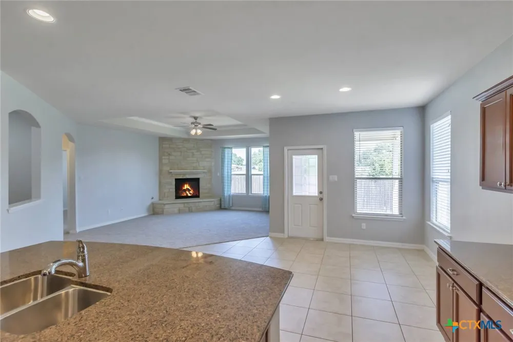 2012 Elaina Loop Leander, TX 78641