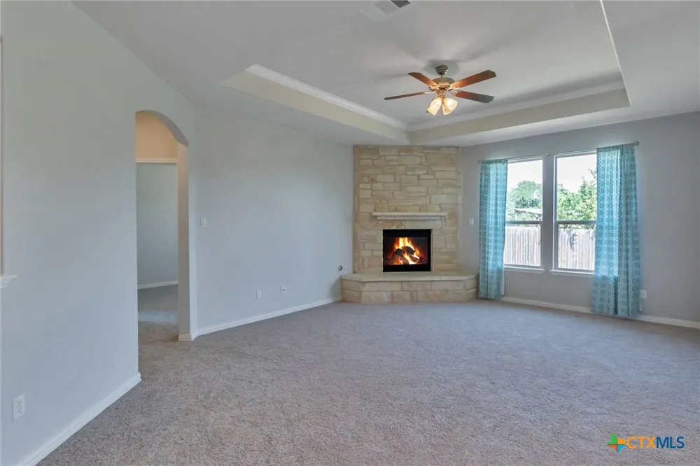 2012 Elaina Loop Leander, TX 78641