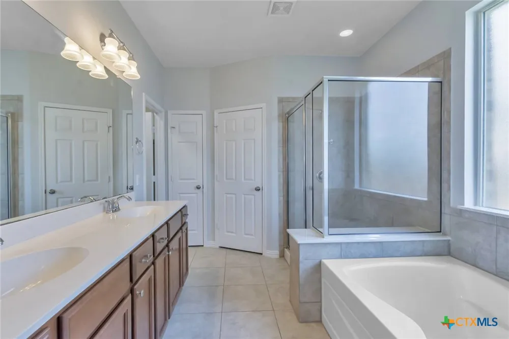 2012 Elaina Loop Leander, TX 78641
