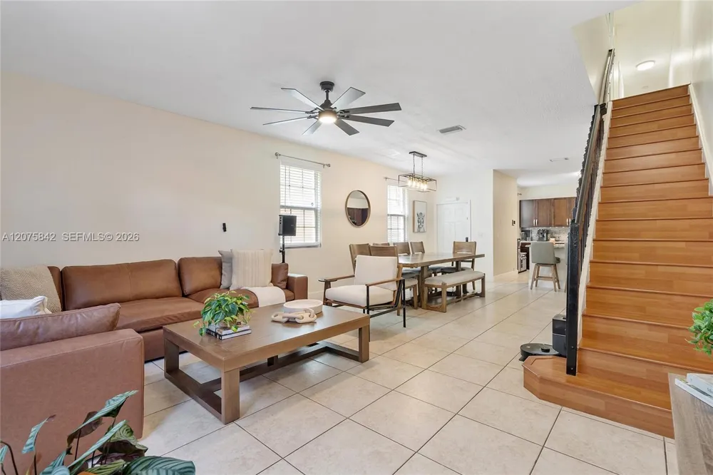 2224 Salerno Cir Weston, FL 33327